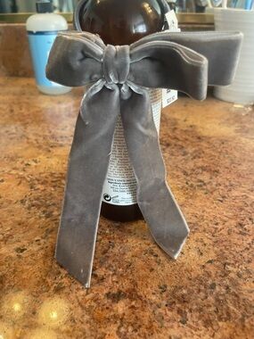 Velvet Gray Hair Bow w/hairtie